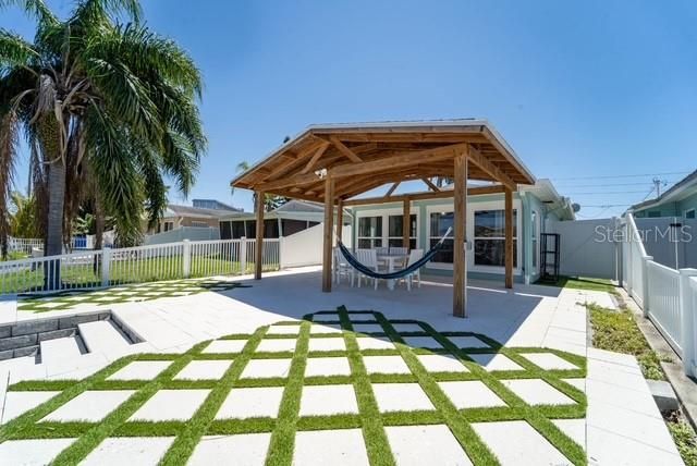 4825 FLORAMAR TERRACE, New Port Richey, FL 34652