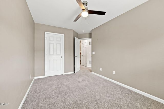 8621 Neuse Club Lane, Raleigh, NC 27616