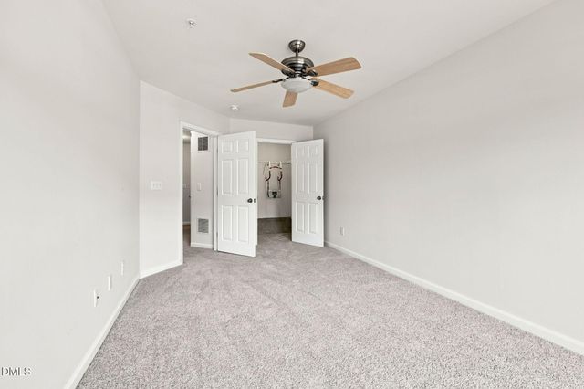 8621 Neuse Club Lane, Raleigh, NC 27616