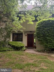 1110 BRINTON PLACE RD #52, West Chester, PA 19380