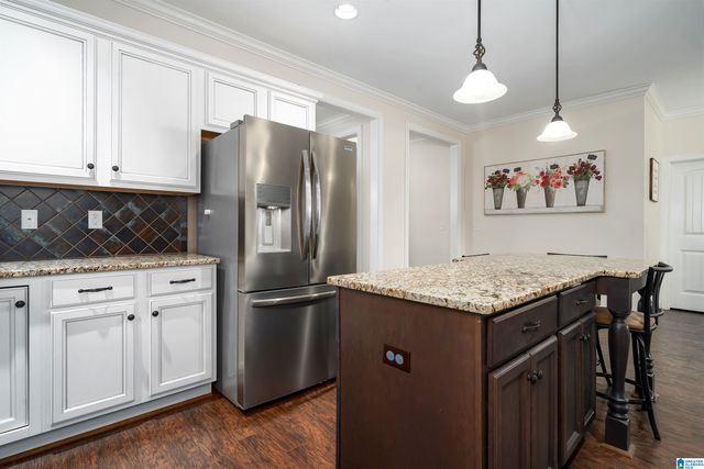 5877 LONGVIEW LANE, Trussville, AL 35173