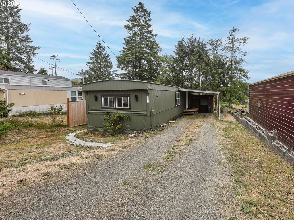7965 19TH St, Bay City, OR 97107