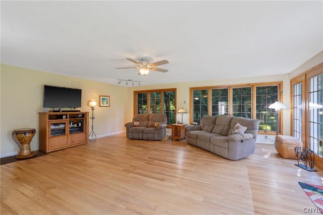 7790 Mcdermott Road, Manlius, NY 13104