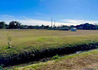 16424 Ronnie Rd, Prairieville, LA 70769