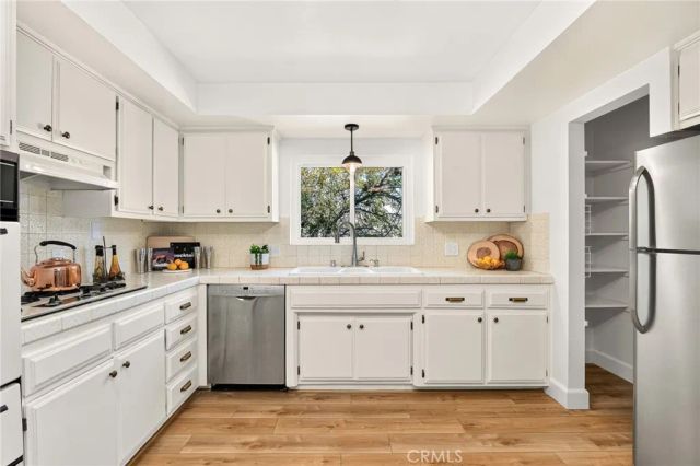 302 S San Mateo Street, Redlands, CA 92373