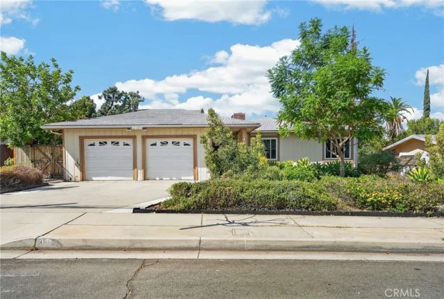 302 S San Mateo Street, Redlands, CA 92373