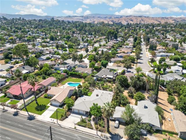 302 S San Mateo Street, Redlands, CA 92373