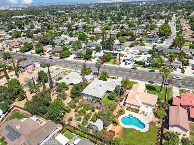 302 S San Mateo Street, Redlands, CA 92373