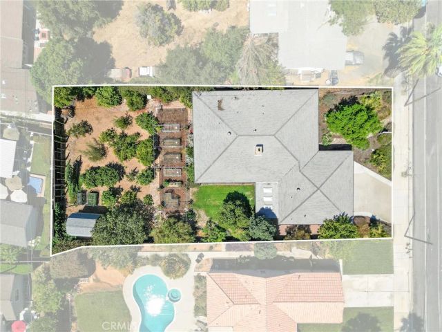 302 S San Mateo Street, Redlands, CA 92373