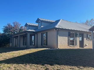 3076 County Road 1045 RD, Lampasas, TX 76550