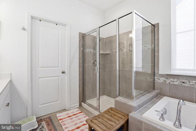 9428 DESCHAMP CT, Manassas, VA 20112