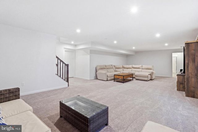 9428 DESCHAMP CT, Manassas, VA 20112