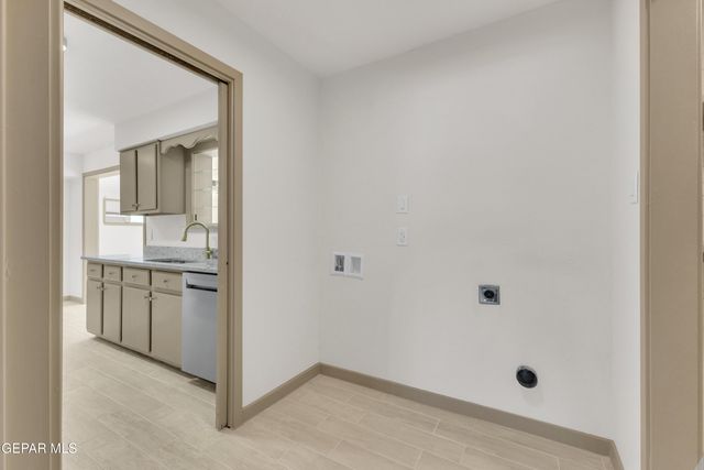 10013 KEYSTONE Drive, El Paso, TX 79924