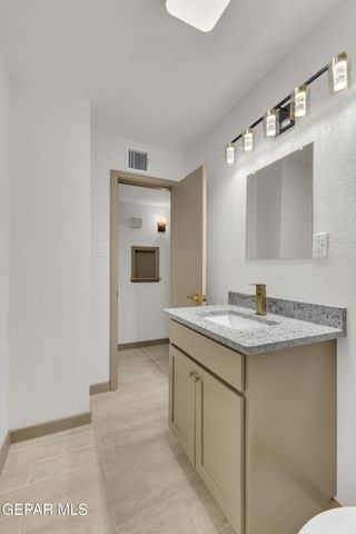 10013 KEYSTONE Drive, El Paso, TX 79924