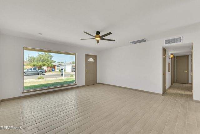 10013 KEYSTONE Drive, El Paso, TX 79924