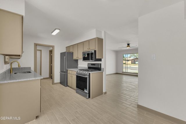 10013 KEYSTONE Drive, El Paso, TX 79924