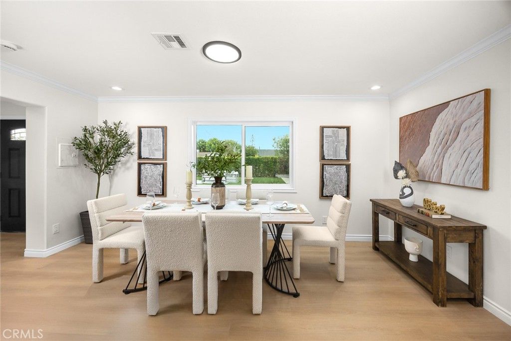 Image 14 of property listing at 2335 S 6th Avenue, Arcadia, CA 91006