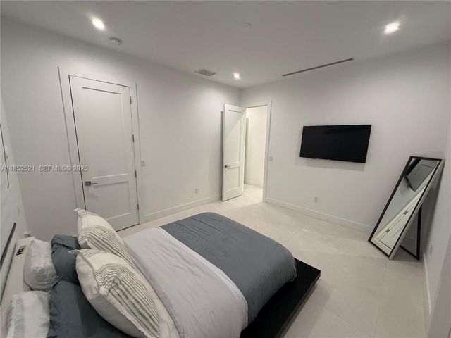 9600 SW 66th Street, Miami, FL 33173