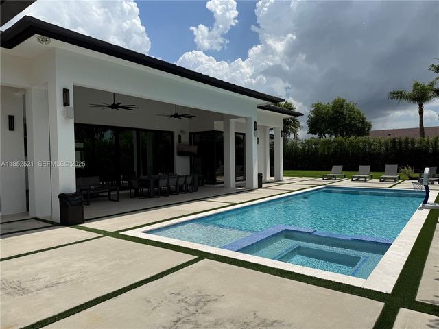 9600 SW 66th Street, Miami, FL 33173