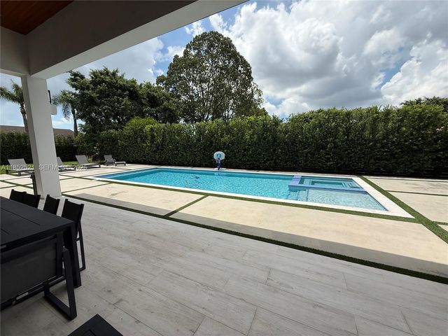 9600 SW 66th Street, Miami, FL 33173