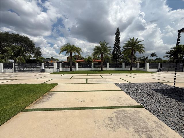 9600 SW 66th Street, Miami, FL 33173