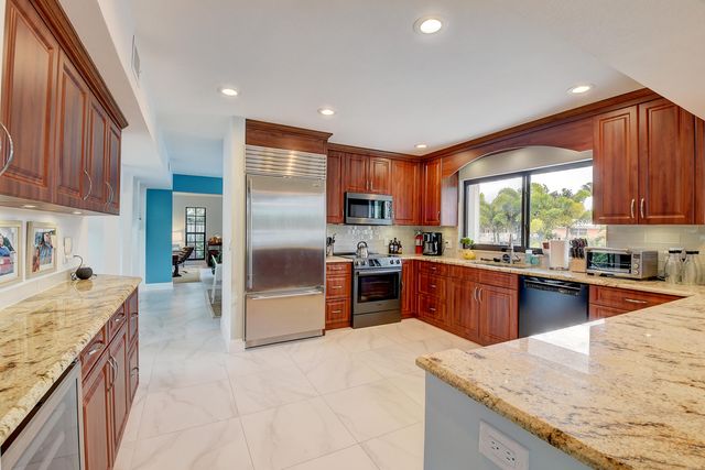 399 SW 15th Street, Boca Raton, FL 33432