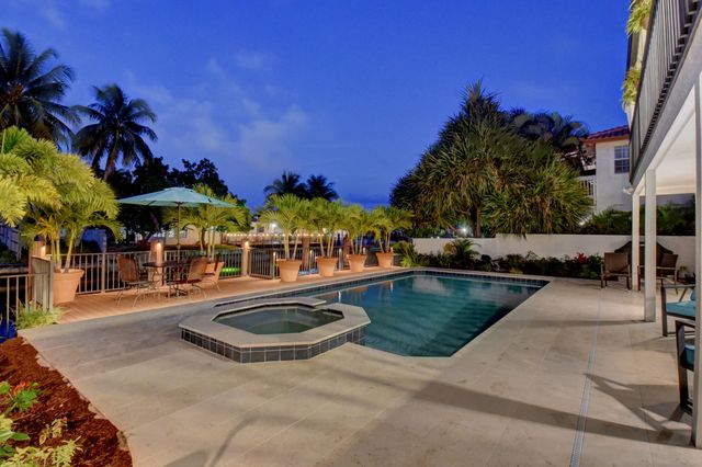 399 SW 15th Street, Boca Raton, FL 33432