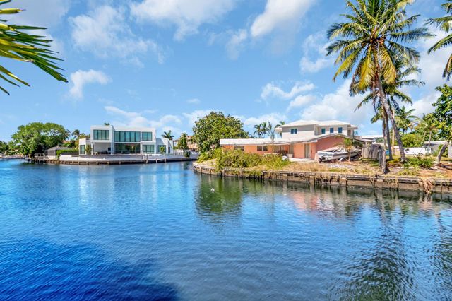 399 SW 15th Street, Boca Raton, FL 33432