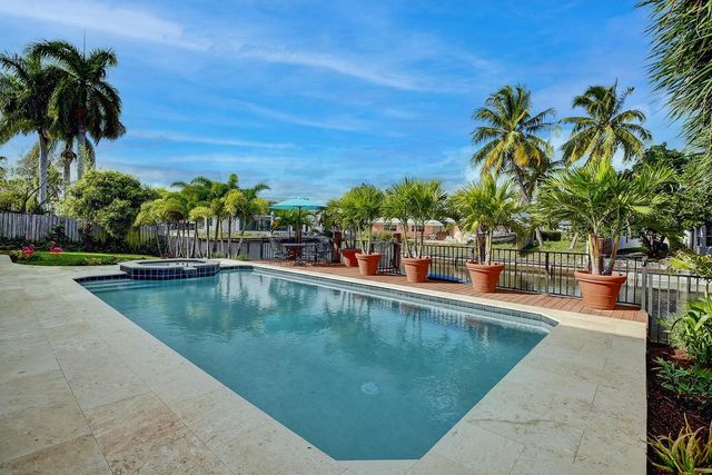 399 SW 15th Street, Boca Raton, FL 33432
