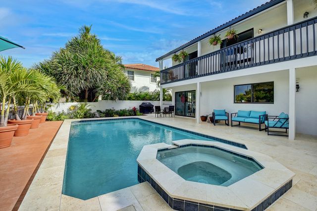 399 SW 15th Street, Boca Raton, FL 33432