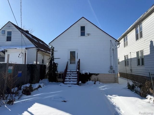 11592 Saint Aubin Street, Hamtramck, MI 48212