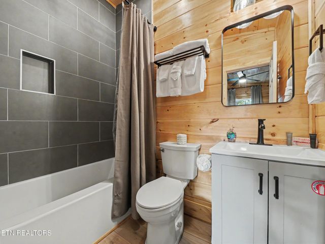 24072412 Ridgehigh Pass, Sevierville, TN 37876