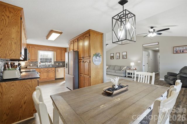 201 Midway Park Lane, Taylorsville, NC 28681