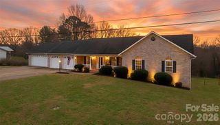 201 Midway Park Lane, Taylorsville, NC 28681