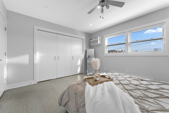 3109 Paris Avenue 204, River Grove, IL 60171