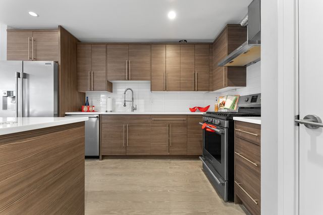 3109 Paris Avenue 204, River Grove, IL 60171