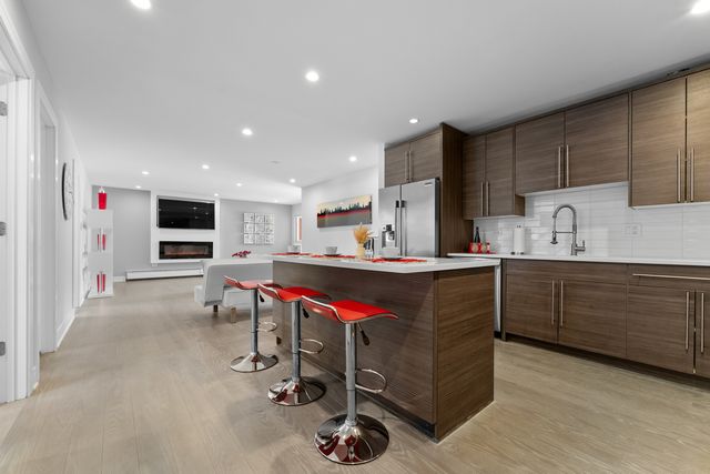 3109 Paris Avenue 204, River Grove, IL 60171