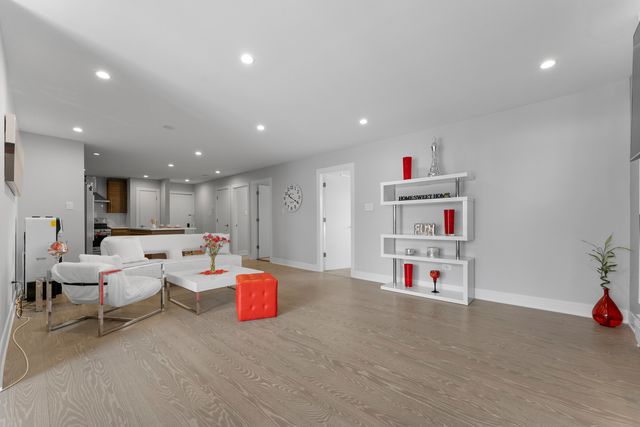 3109 Paris Avenue 204, River Grove, IL 60171