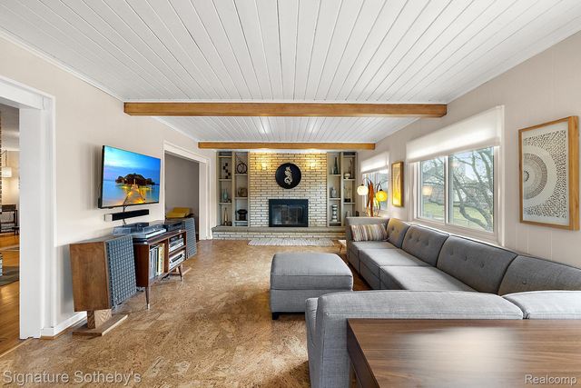 28830 Lorikay Street, Farmington Hills, MI 48334