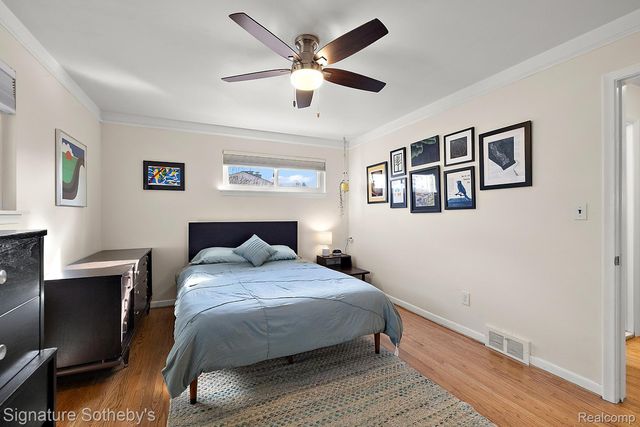 28830 Lorikay Street, Farmington Hills, MI 48334