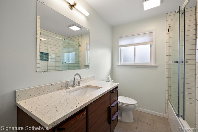 28830 Lorikay Street, Farmington Hills, MI 48334