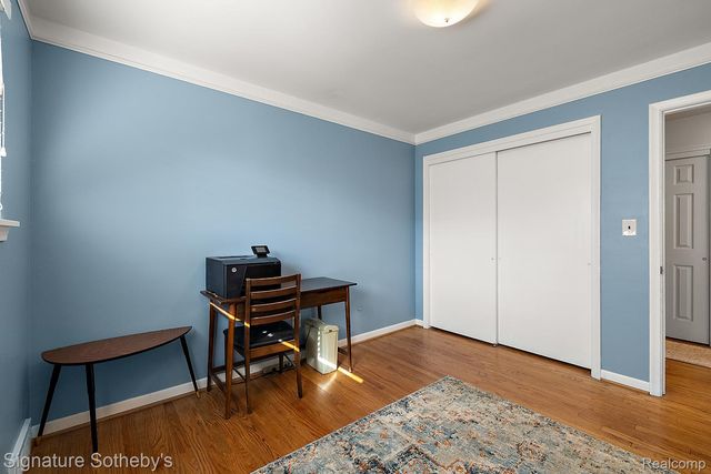 28830 Lorikay Street, Farmington Hills, MI 48334