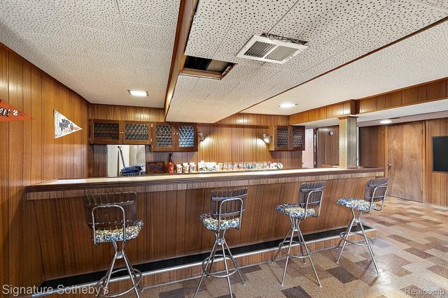 28830 Lorikay Street, Farmington Hills, MI 48334