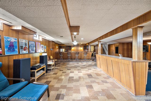 28830 Lorikay Street, Farmington Hills, MI 48334