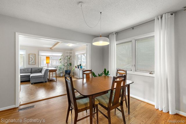 28830 Lorikay Street, Farmington Hills, MI 48334