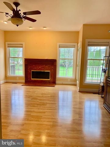 135 BIRKDALE DR, Blue Bell, PA 19422