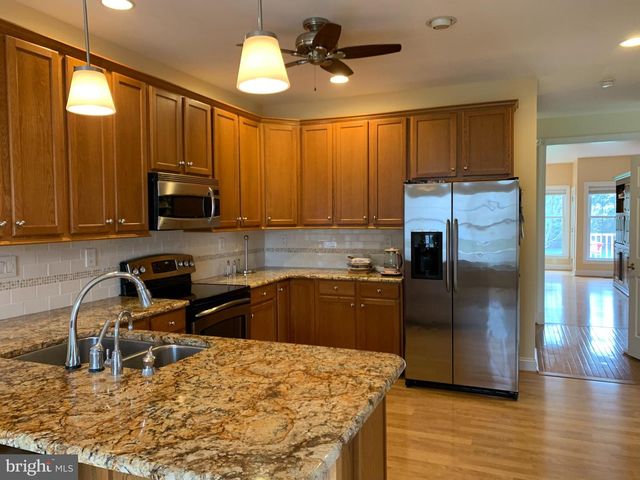 135 BIRKDALE DR, Blue Bell, PA 19422