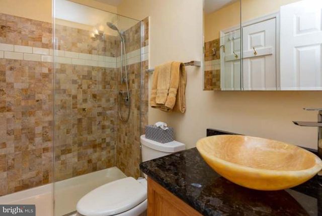 135 BIRKDALE DR, Blue Bell, PA 19422