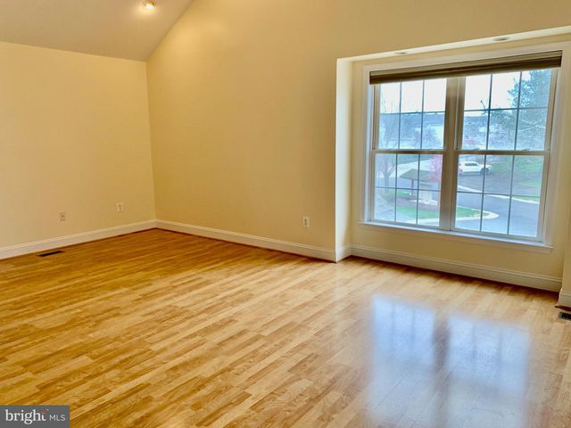 135 BIRKDALE DR, Blue Bell, PA 19422