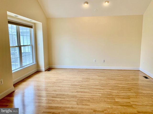 135 BIRKDALE DR, Blue Bell, PA 19422